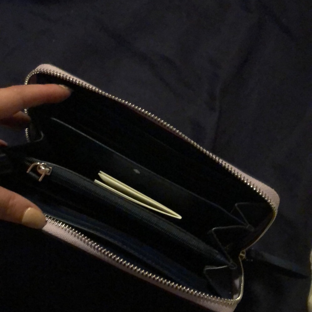 Kate Spade wallet - Picture 2 of 3